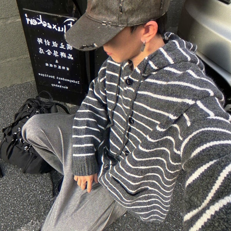 灰色条纹开衫卫衣男秋冬美式复古慵懒风针织衫老钱风软糯连帽外套