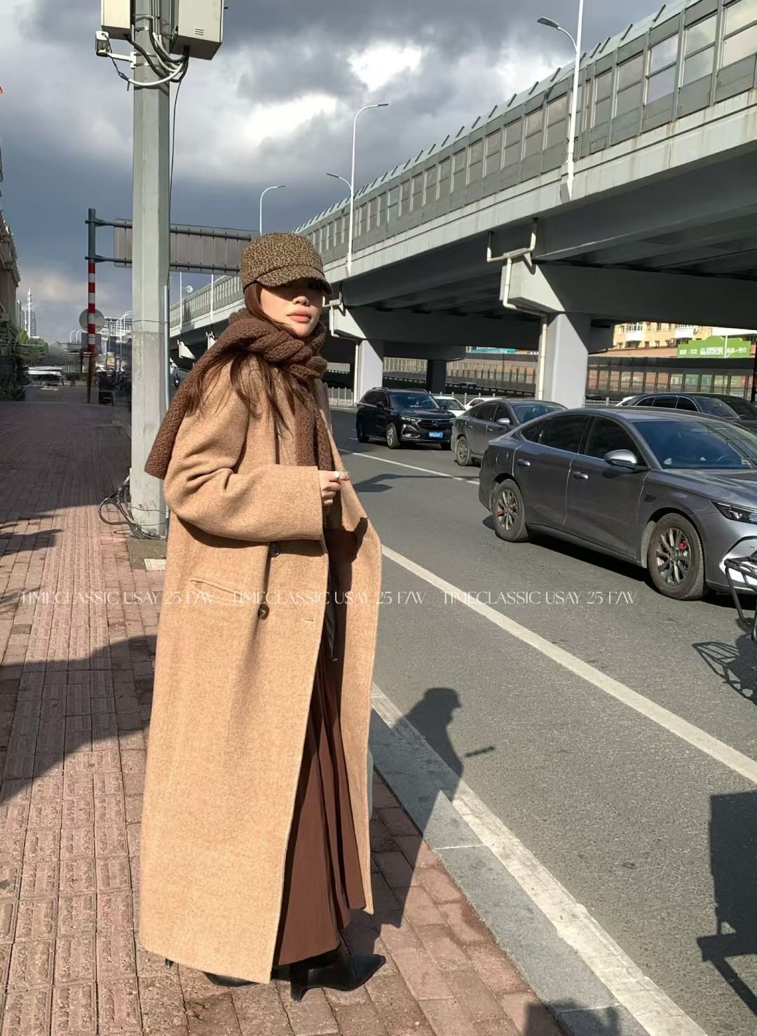 SY韩系新款时尚设计感小众高品质呢子大衣长款外套女气质带围巾女