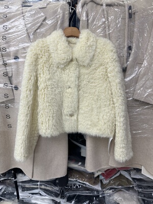 SY韩系新款时尚设计感小众高品质翻领皮毛一体毛毛外套女环保皮草