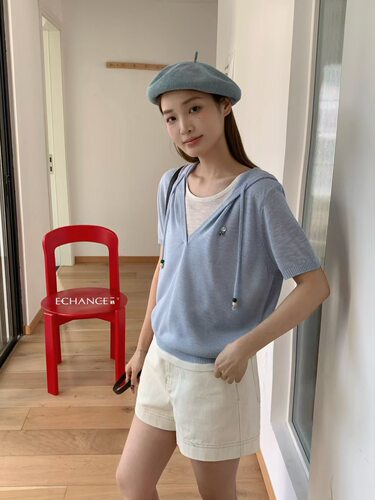 SY韩系新款时尚高品质V领撞色休闲连帽短袖款显瘦针织衫女上衣潮
