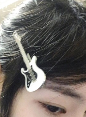 日系千禧复古Y2K辣妹甜酷摇滚朋克亚文化发饰边夹搞怪吉他发夹