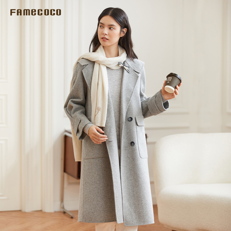 范可儿百搭披肩领长款毛呢大衣