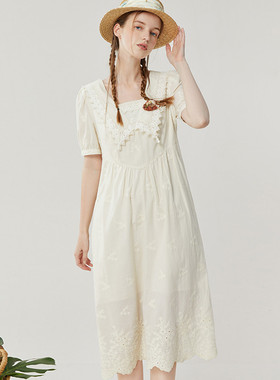 Famecoco范可儿法式复古蕾丝泡泡袖连衣裙显瘦V领长裙FAB3FA020