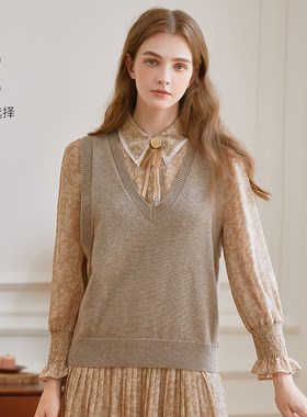 Famecoco折扣店温柔气质纯色针织马甲短款V领套头背心F225CA023