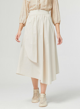 Famecoco折扣店设计感显瘦A字身半裙休闲简约高腰伞裙F223HA019