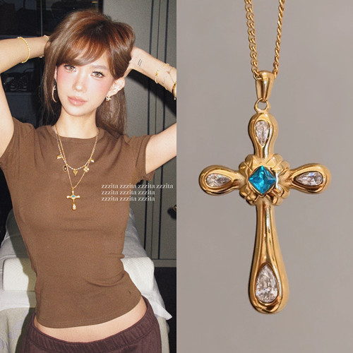 ZZZITA 上东区辣妹·Upper East Side～ins复古闪钻十字架毛衣链