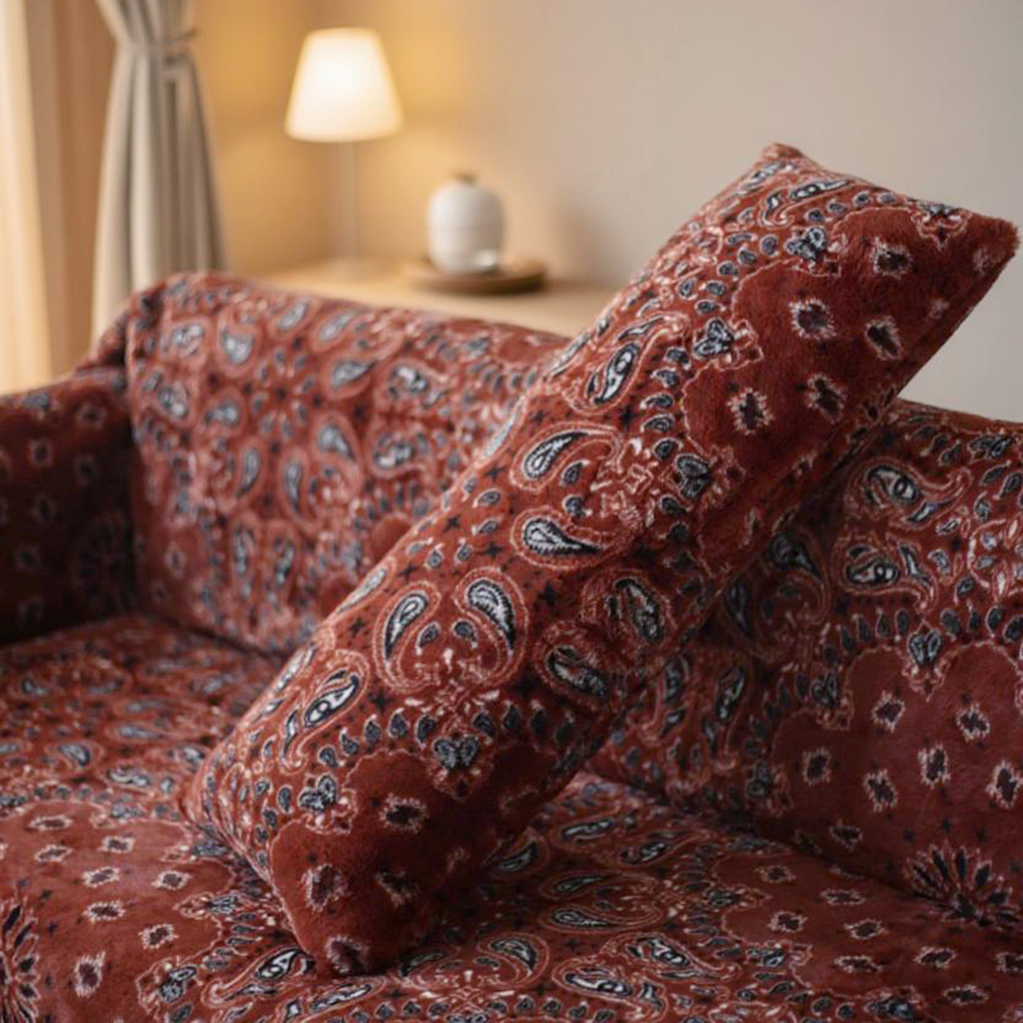 不掉毛仿兔绒饱满长条抱枕可拆洗