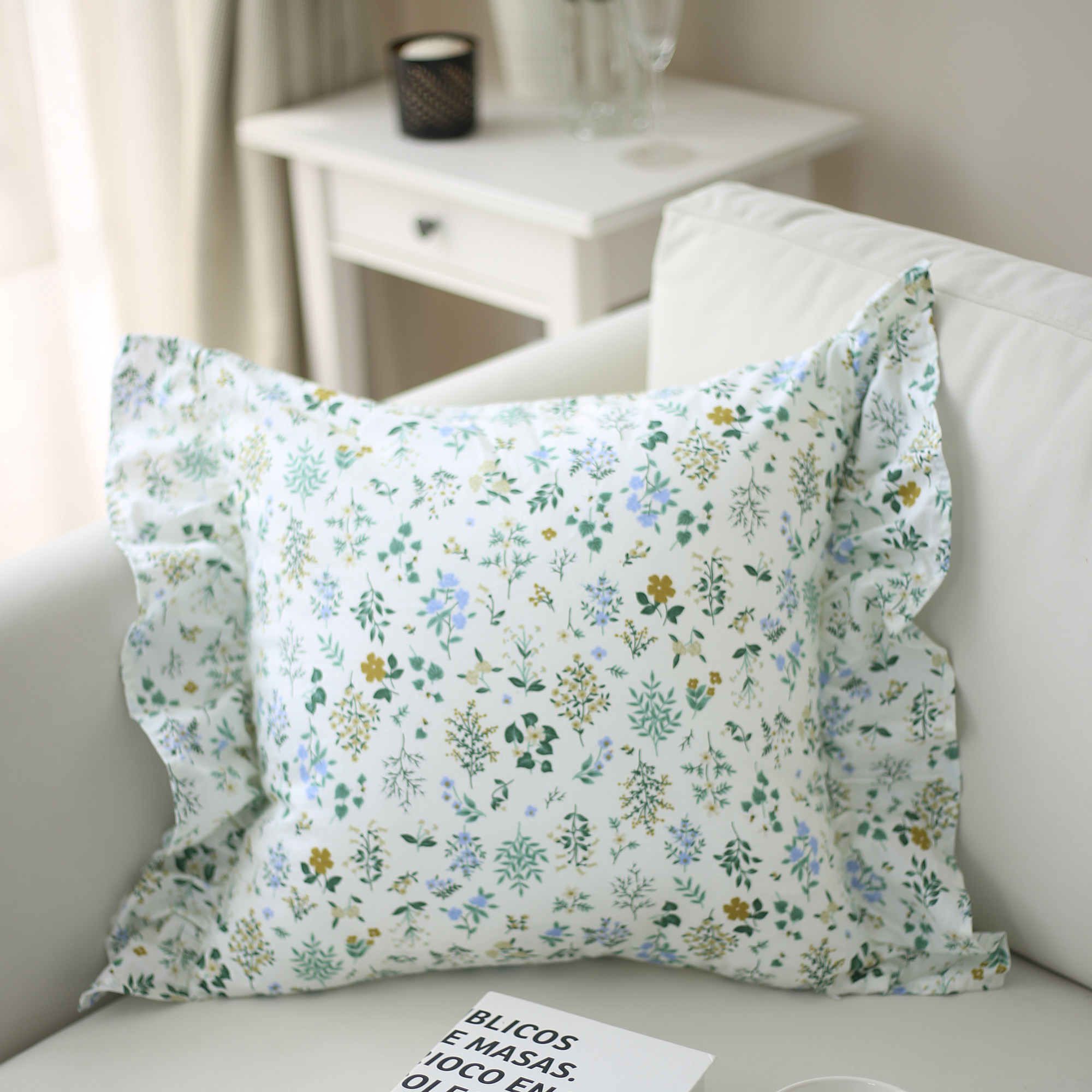 法式夏季可拆洗薄棉荷叶边抱枕