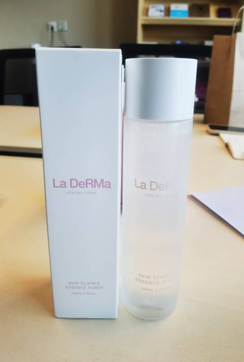 韩国美容院线品牌La DeRMa细胞补水修复系列再生修复爽肤水200ml