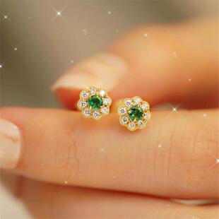 小花朵祖母绿钻石耳钉女轻奢小众设计纯银镀黄金色绿宝石耳环礼物