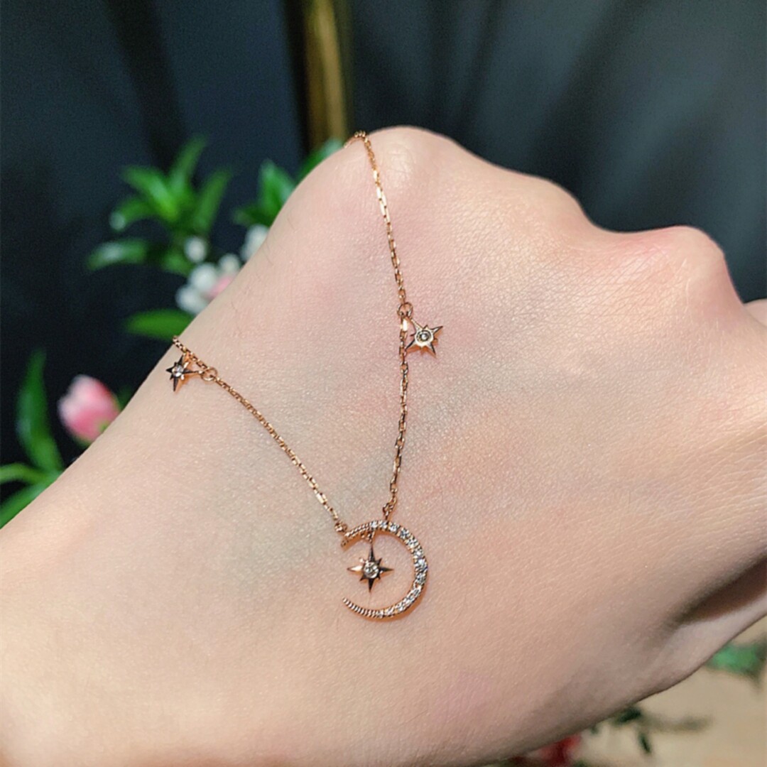 香港18K金星月项链 女玫瑰金钻石纯银星星月亮八芒星锁骨链网红潮
