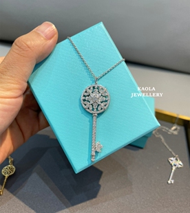 18K金花园钥匙项链 女铂金纯银鸢尾花钻石吊坠毛衣链长款花朵气质