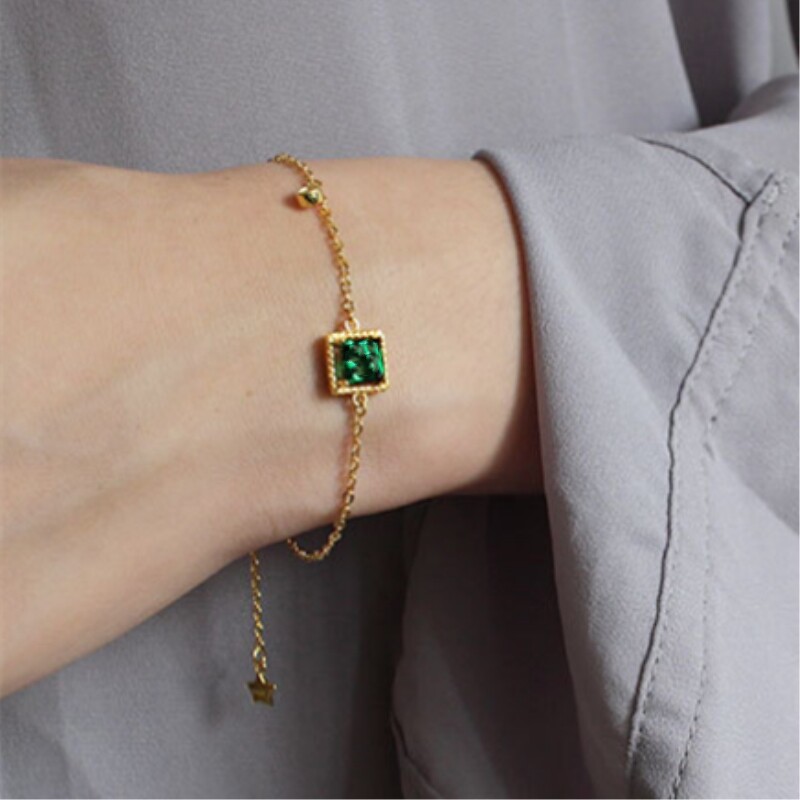 轻奢复古祖母绿宝石手链女18K金方钻石韩版简约学生森系925纯银