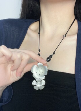 新中式复古大木珠杏叶花朵吊坠项链民族风时尚优雅简约毛衣链配饰