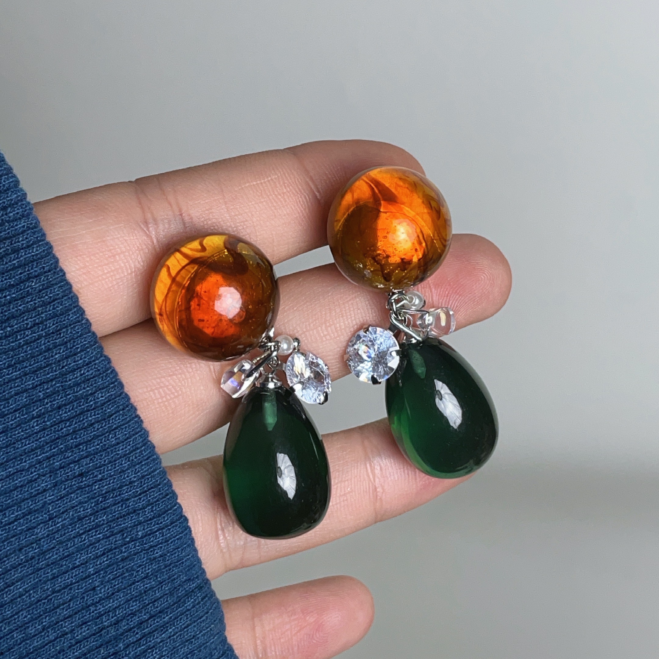 复古港风镶钻撞色圆珠水滴耳环精致ins风时尚轻奢潮流小众耳饰女