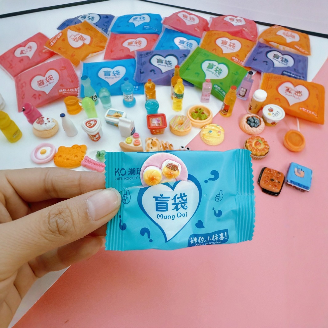 超市盲袋食玩微缩小网红
