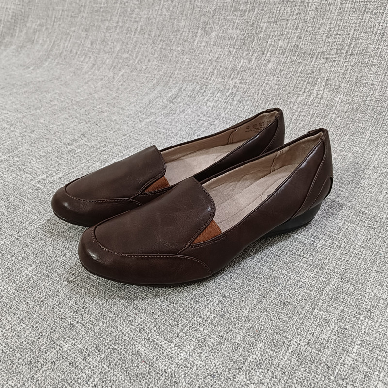 外贸新款百搭坡跟软垫舒适单鞋大码女鞋妈妈T2049,女鞋,浅口单鞋,淘宝优惠券,粉丝福利购,淘宝优惠卷