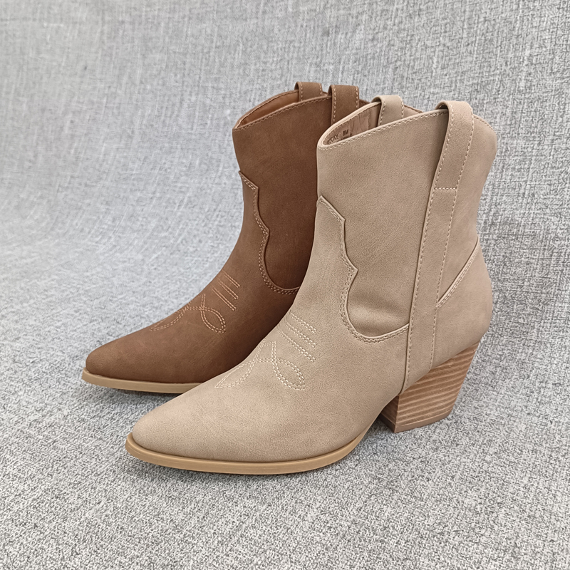 大码女鞋时装靴粗跟大码女鞋