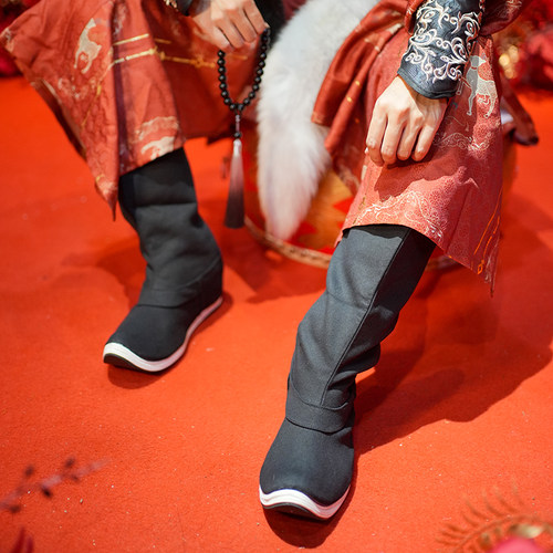 中筒汉服鞋内增高皂靴绣清风靴子