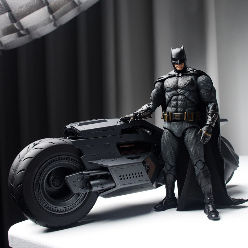 创世模王贝尔蝙蝠侠蝙蝠车套装