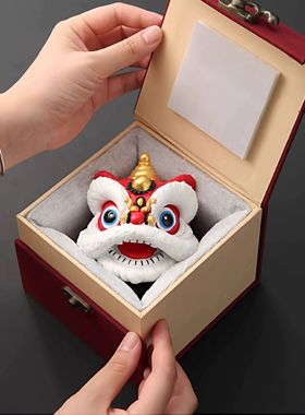 中国风红色狮子头舞狮醒狮小摆件桌面装饰品创意佛山文创生日礼物