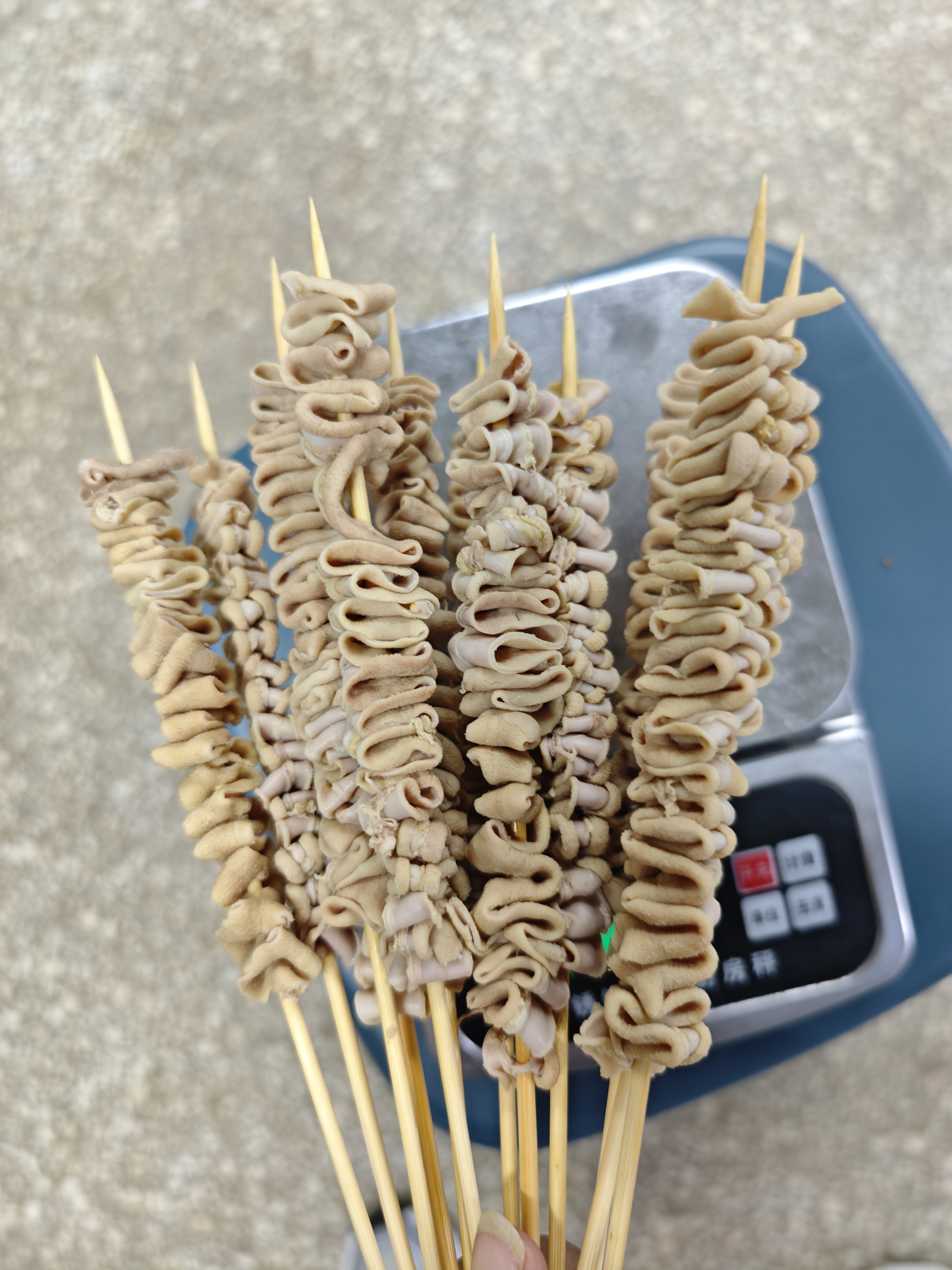 鸭肠大串户外烧烤油炸小吃铁板烤串食材商用冷冻半半品网红夺命串