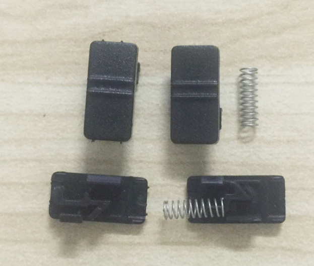 底盖电池卡扣东芝R700 R830  R930  R731  R732  R840  R940通用