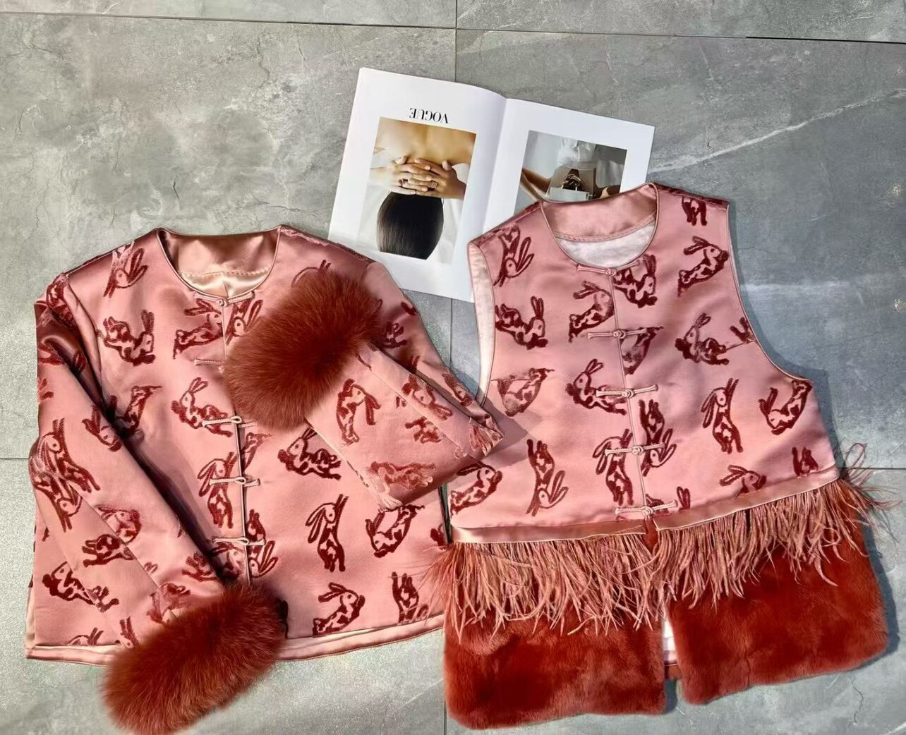 新中式漳绒缎国风马甲棉服女装上衣超好看别致漂亮小衫粉色兔子