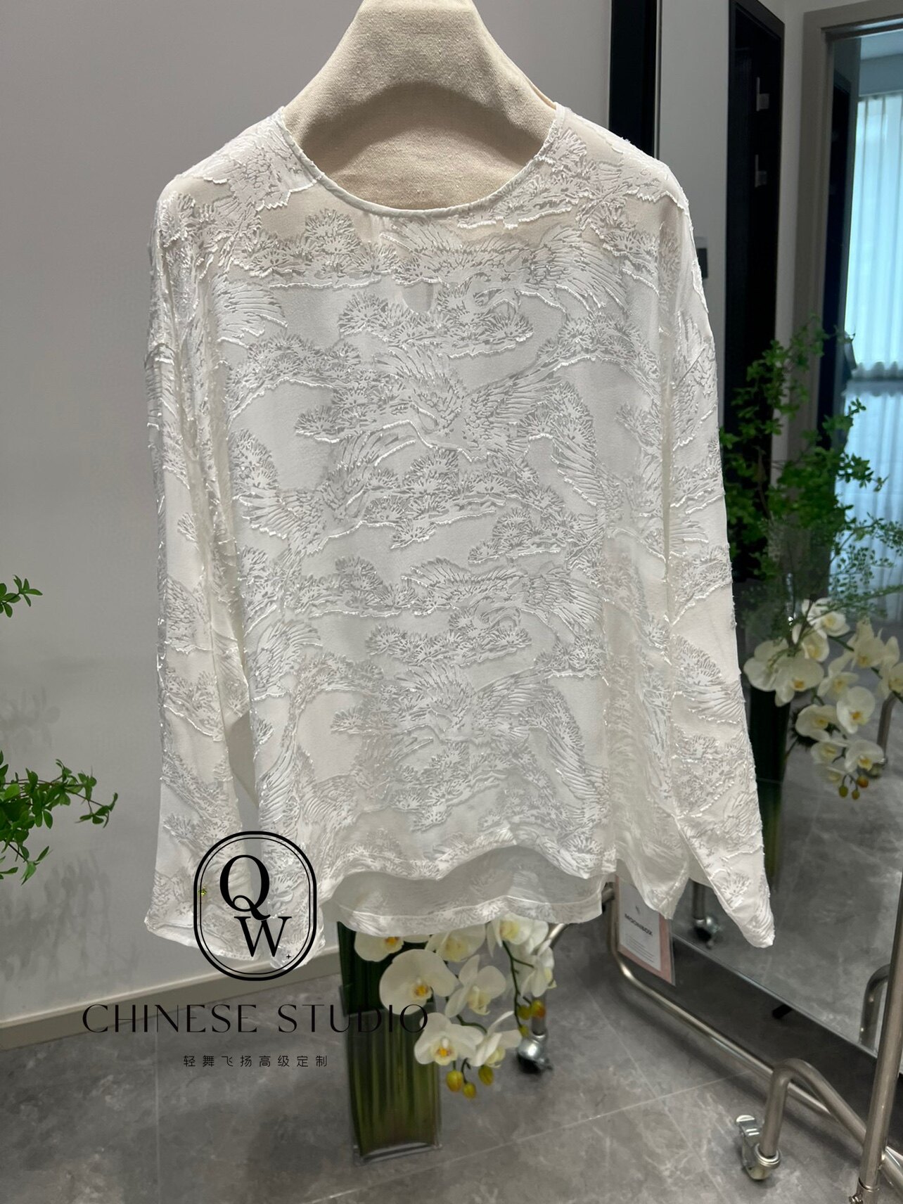 长袖女刺绣新中式衬衫圆领提花套头YJ上衣欧洲站宽松真丝小衫