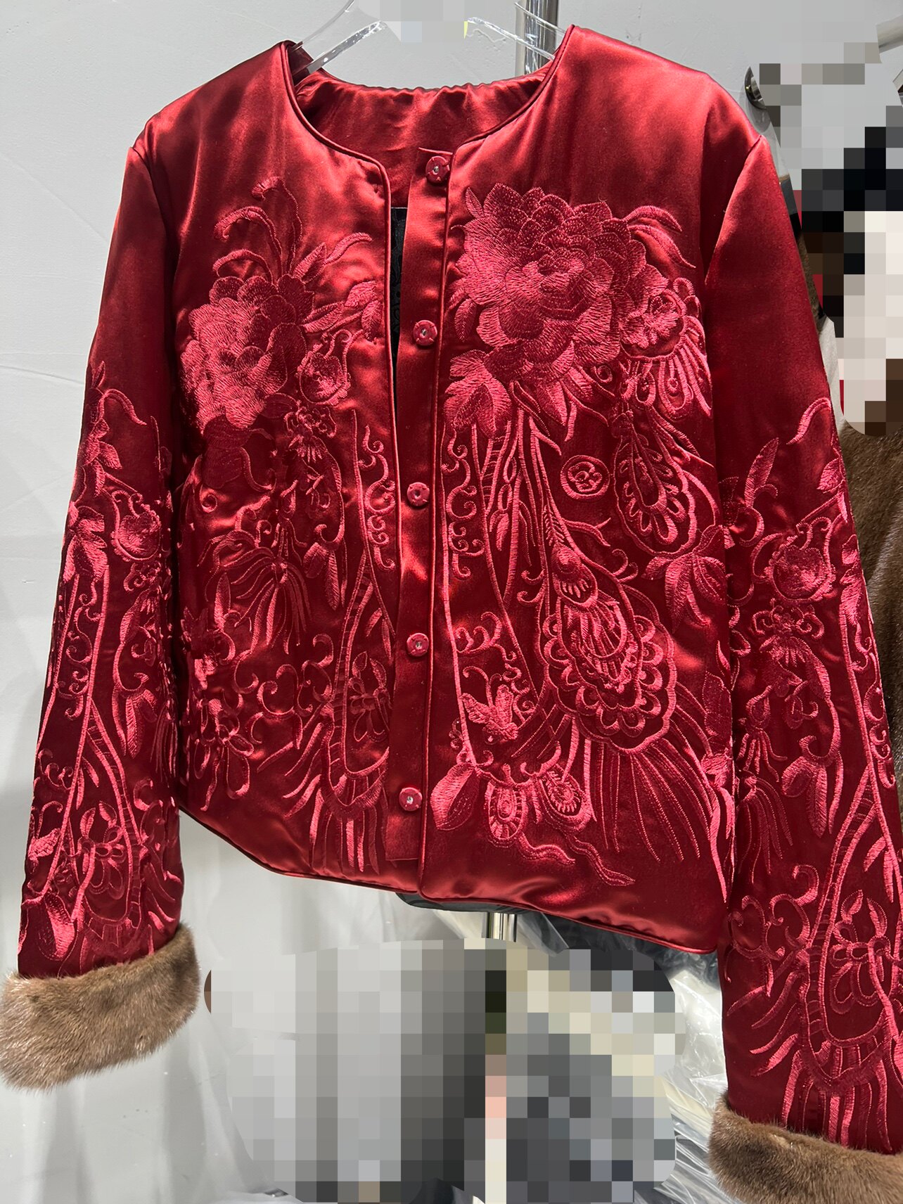 欧洲站2024冬季新款新中式国风圆领水貂毛醋酸白鸭绒羽绒服女