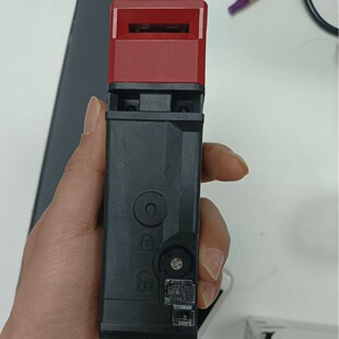 全新原装正品OMRON欧姆龙小型电磁锁定安全门开关D4SL-N2FFA-D