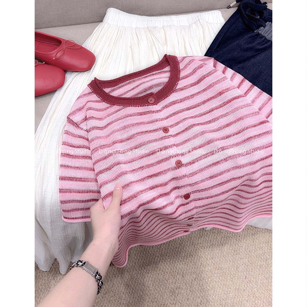 爆款返场～/一颗莓果/撞色条纹女短袖针织衫【衣长58胸围100】850