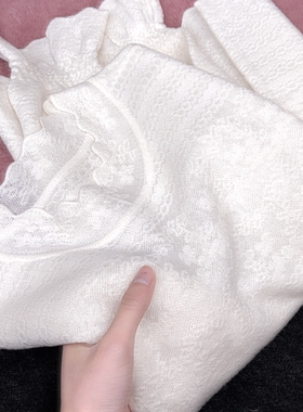 特！售完无补！欧根纱蕾丝圆领套头纯色修身长袖打底衫 3563