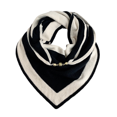 针织三角围巾女磁扣毛线围脖