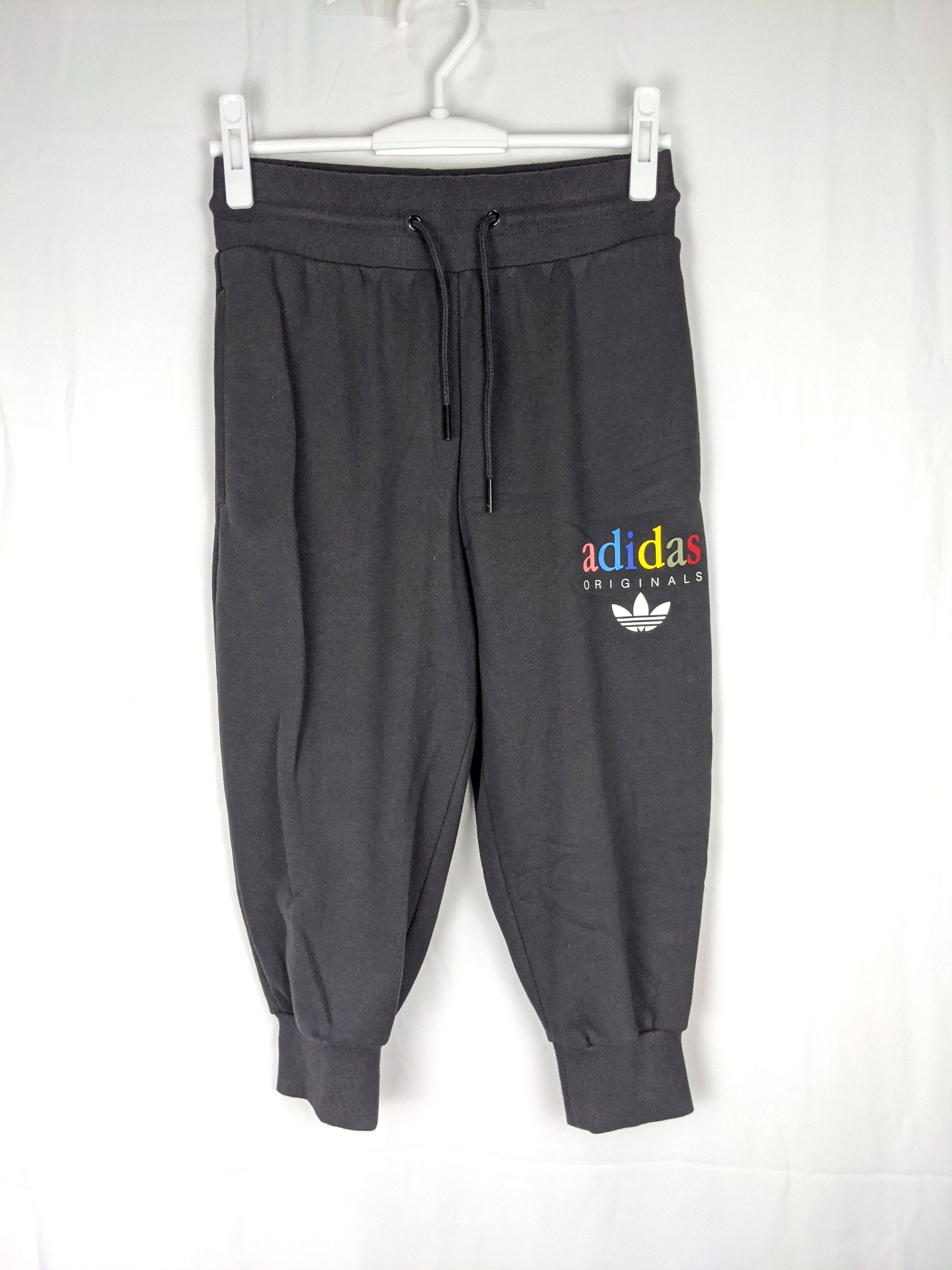三叶草 adidas 3/4 REGULAR CUF 女子七分裤休闲鞋 AY6602