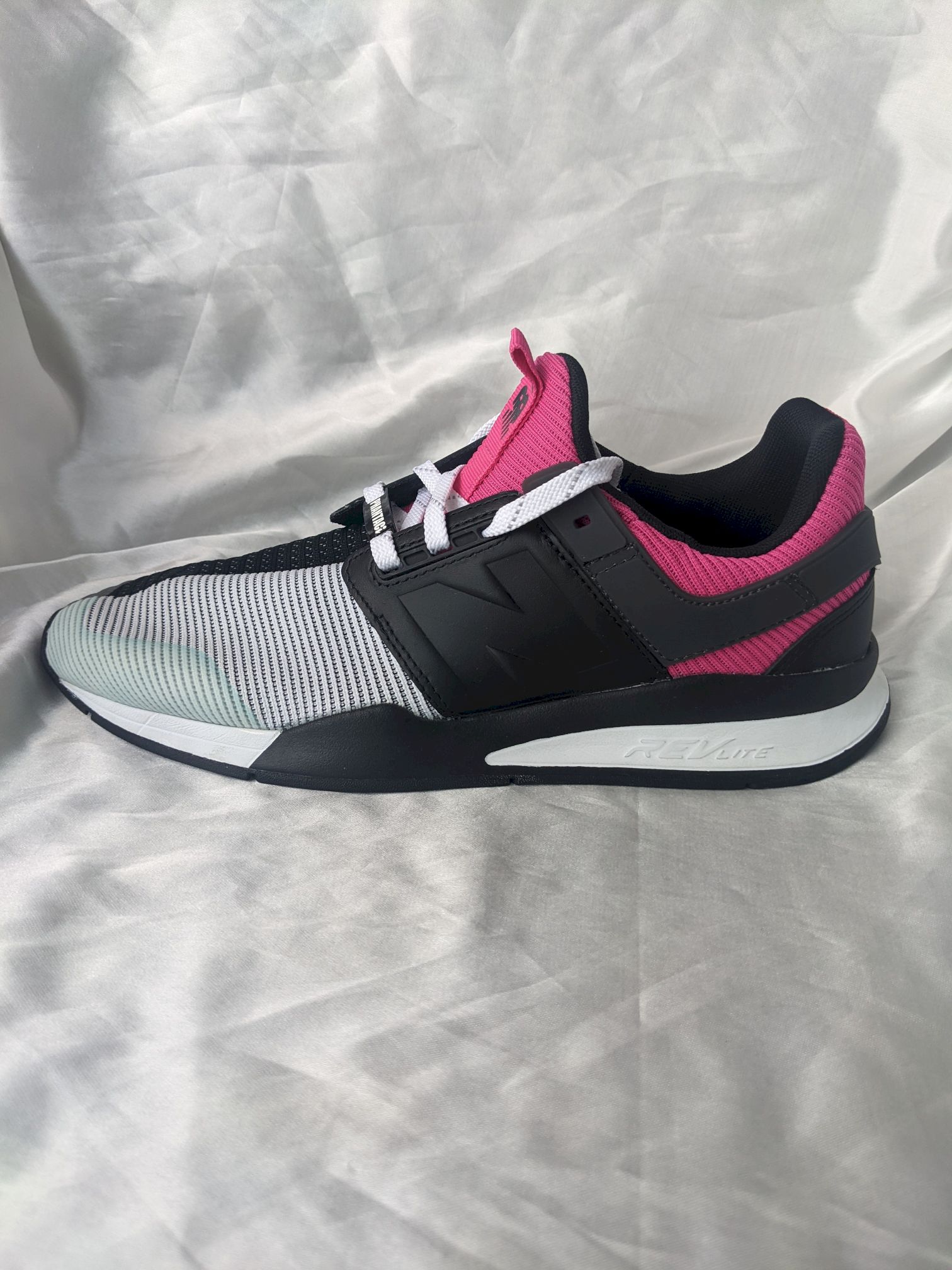 NEW BALANCE x PHANTACI周杰伦个人品牌联名男女休闲鞋 MS247WBC