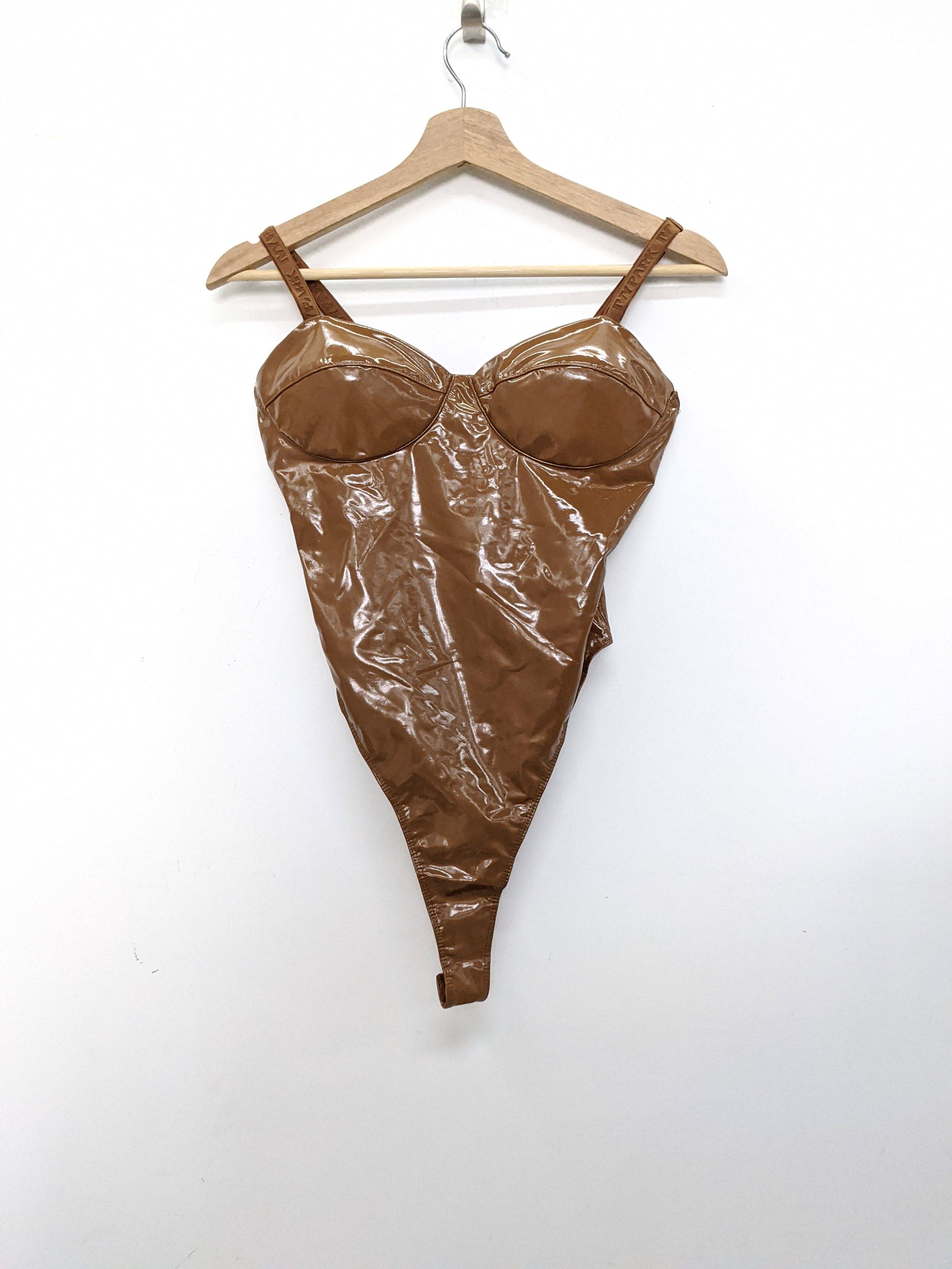 联名 adidas x Ivy Park Latex Bodysuit 碧昂丝女连体衣 H19005