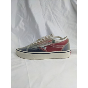 VANS Comfycush Slip Skool 女子透明双层鞋面休闲鞋 VN0A4P3EWYF