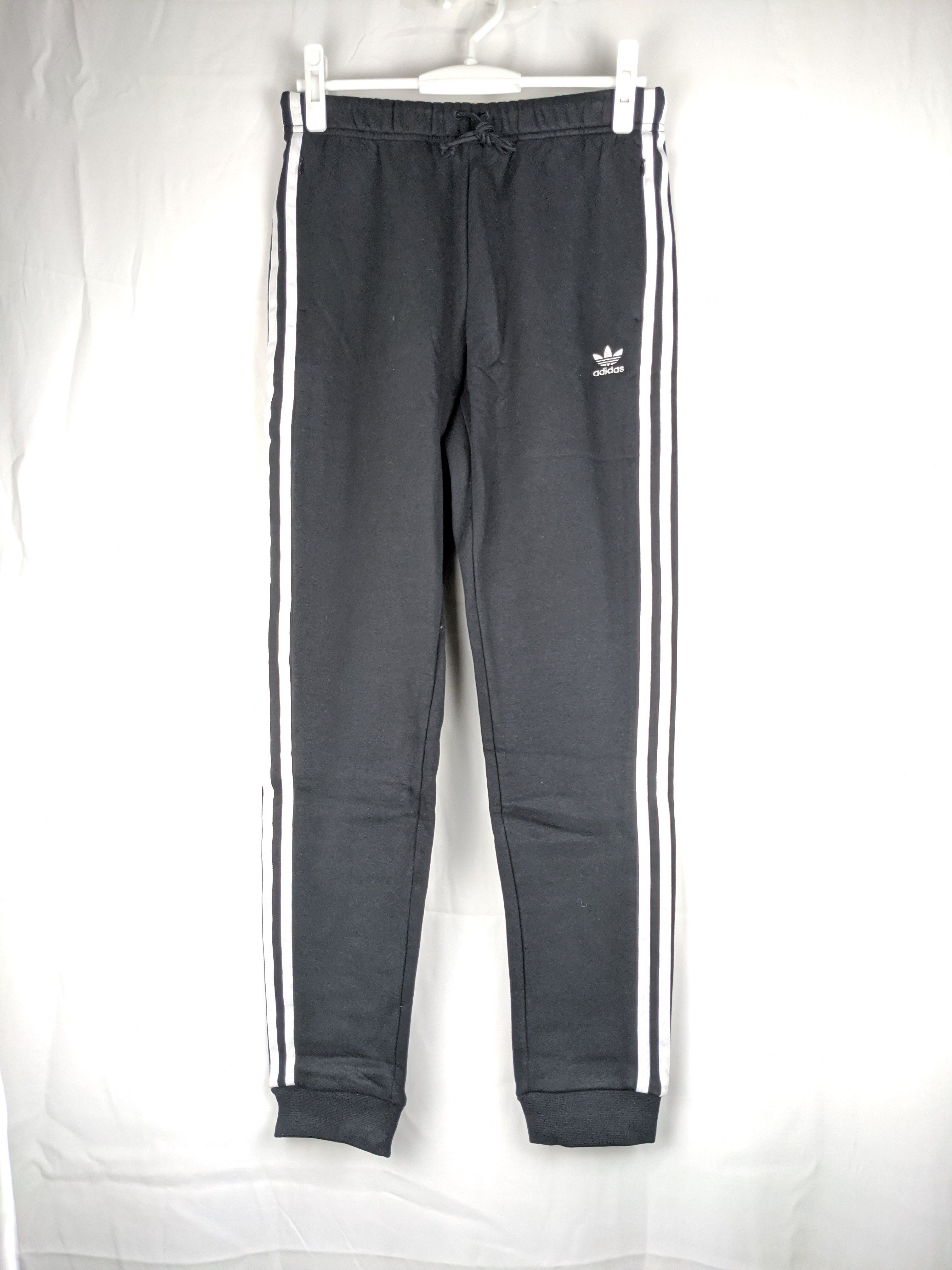 三叶草 ADIDAS REGULAR TP CUFF 女子针织束脚休闲长裤 DN8134