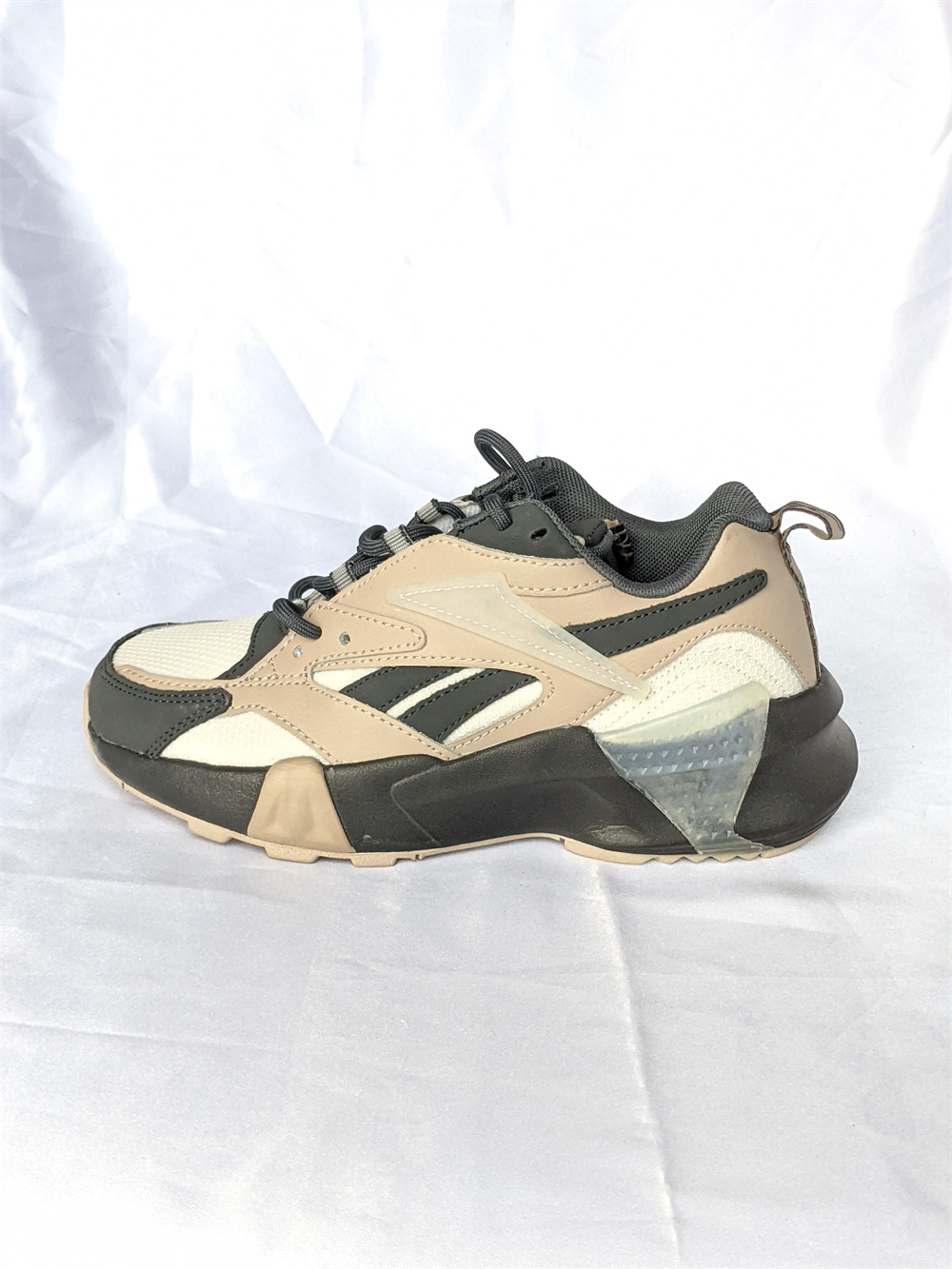 Reebok锐步 Aztrek Double Mix女子运动跑鞋 EF7786黑色