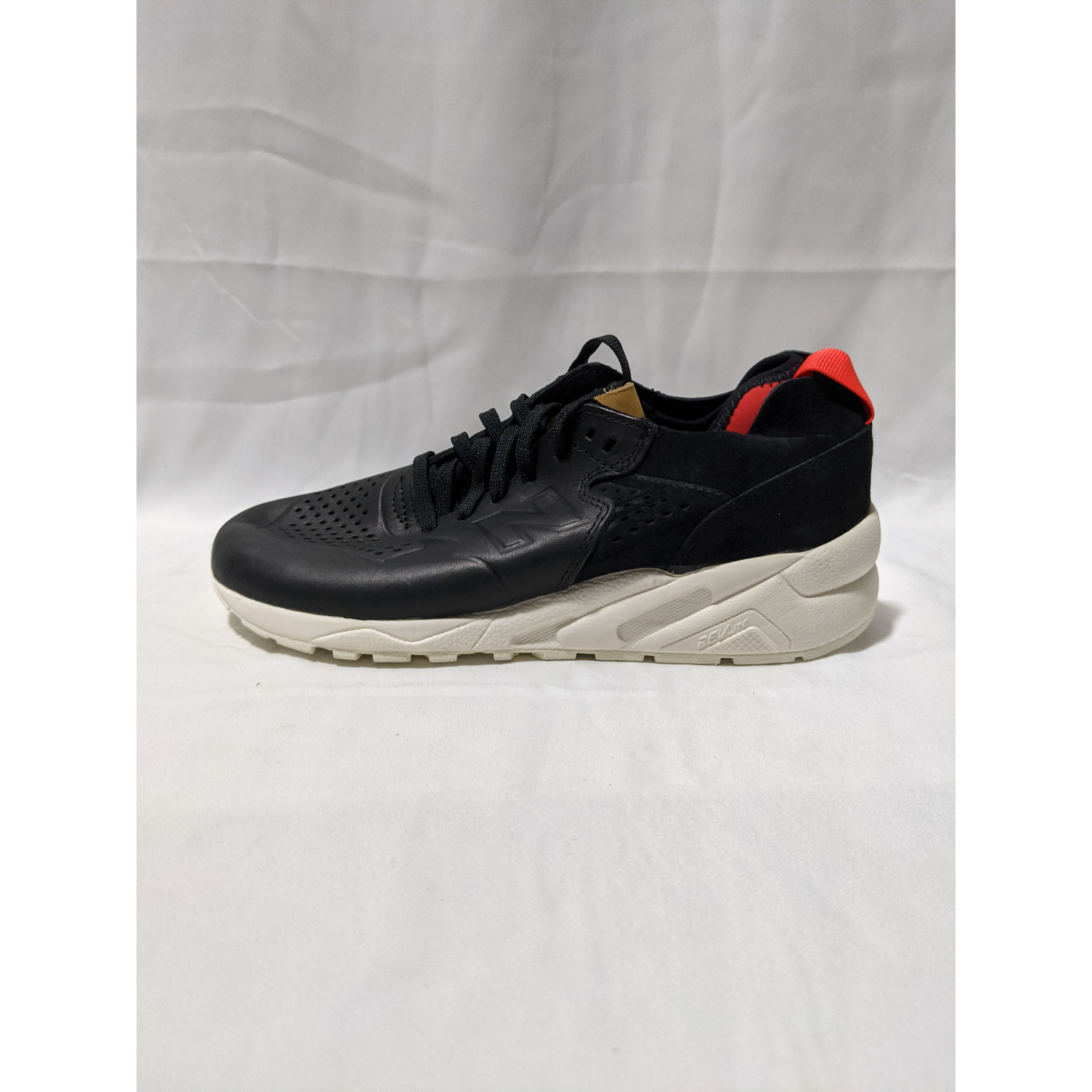 正品 库存 New Balance 580 女子复古厚鞋底透气休闲鞋 MRT580DK
