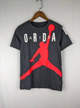 AIR JORDAN 乔丹 女子/男女大童经典配色大LOGO短袖 HA6432-010