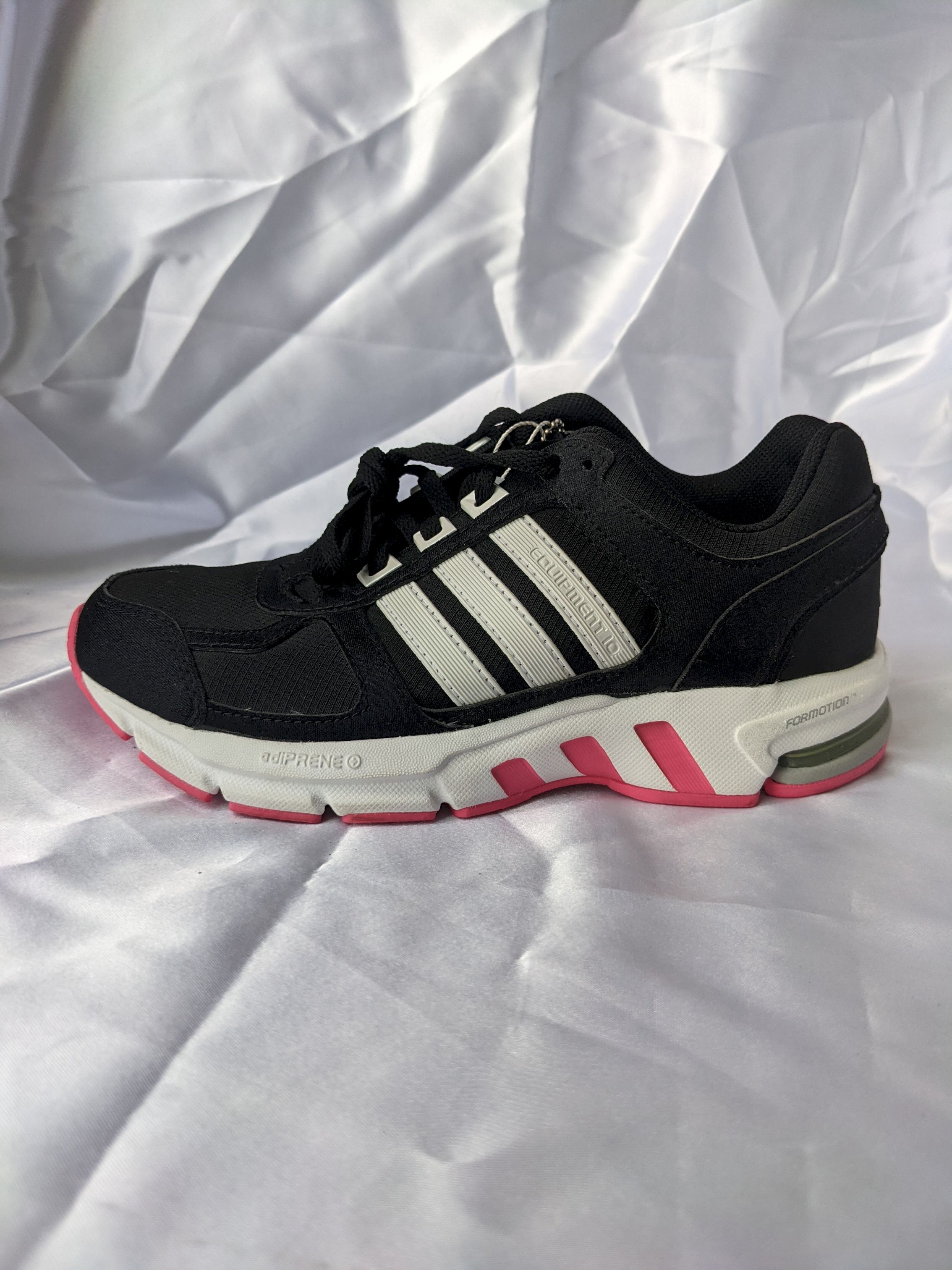 酷动城 ADIDAS EQUIPMENT 10 女子经典款减缓震休闲跑步鞋 BY3298