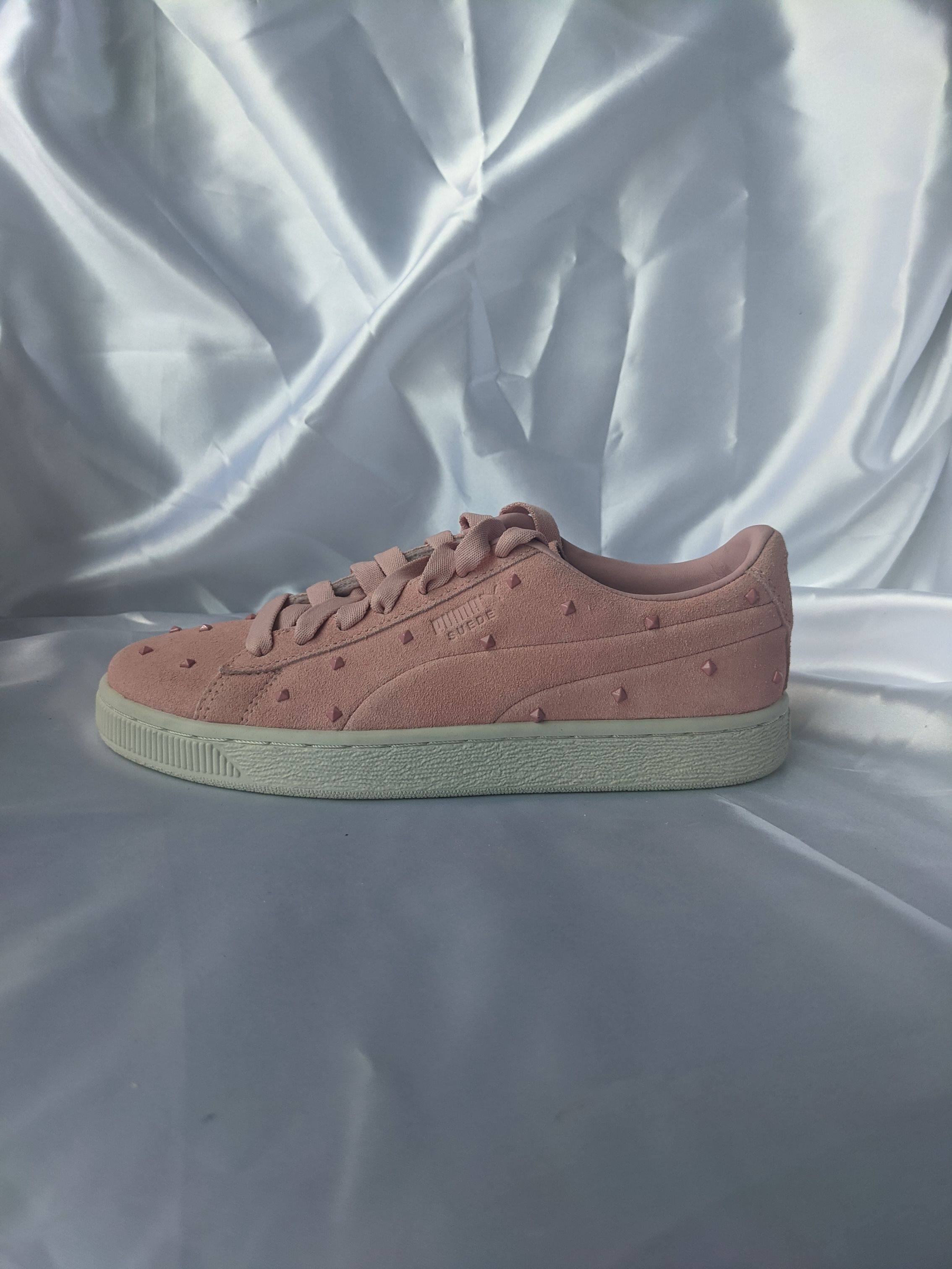 彪马 PUMA SUEDE STUDS 女子联名肉粉麂皮面铆钉休闲鞋 369563-02
