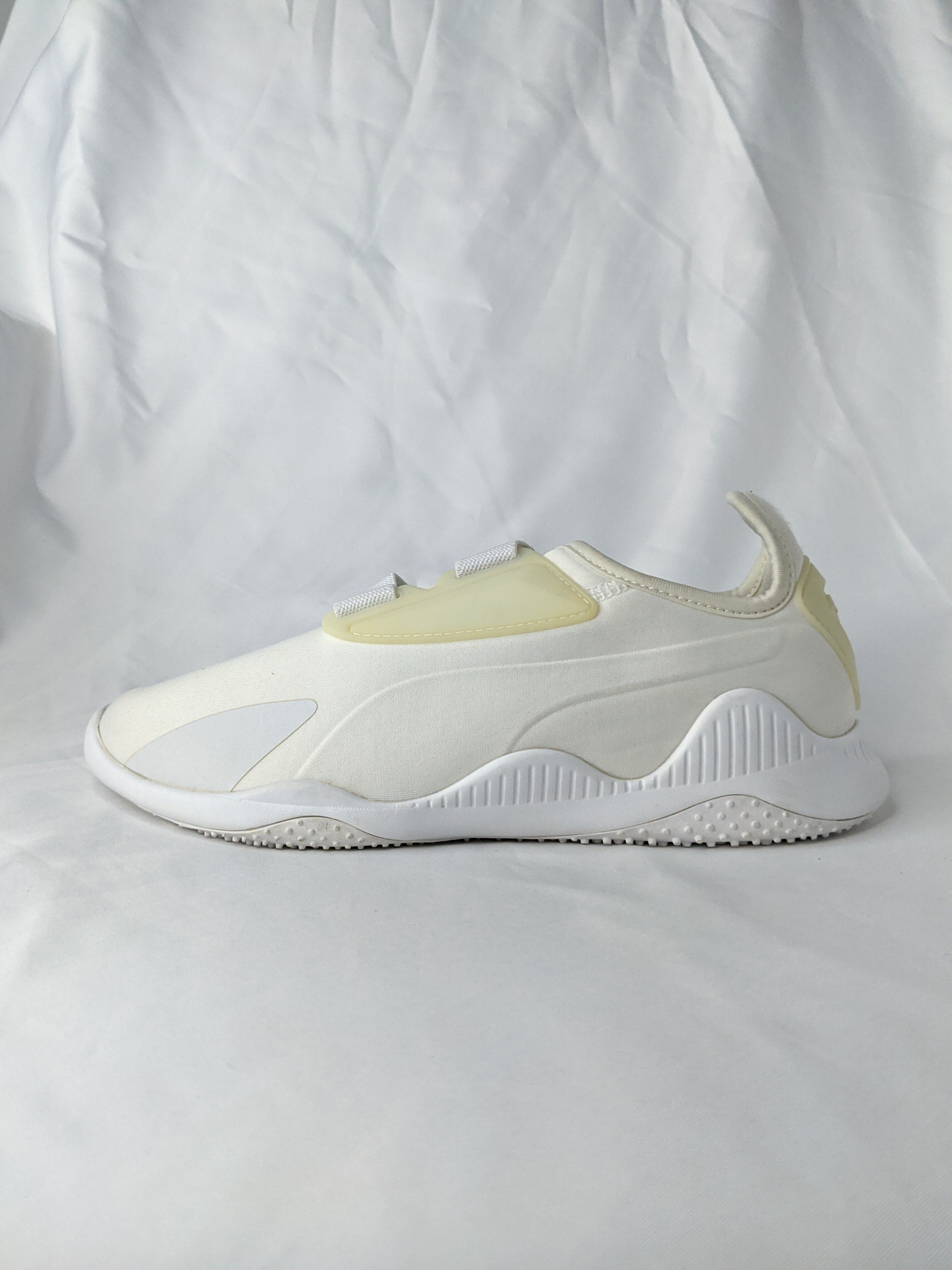 Puma Evolution Mostro 女子休闲小白鞋跑步鞋 362985-02 有色差