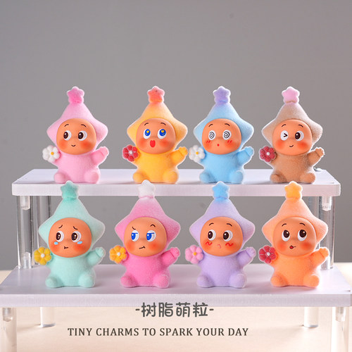 可爱树脂工艺品植绒持花星星人爆款盲盒潮玩公仔车载桌面装饰摆件