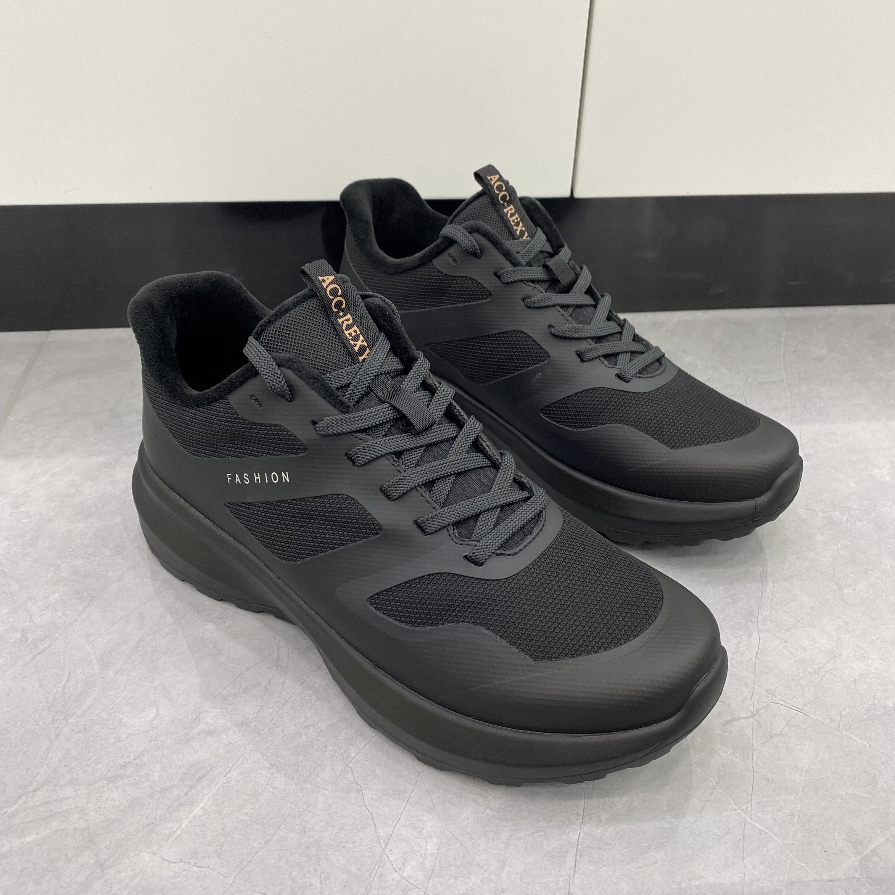 2025秋冬季男鞋厚底防滑加棉高帮休闲鞋飞织男士棉鞋男棉鞋高腰鞋