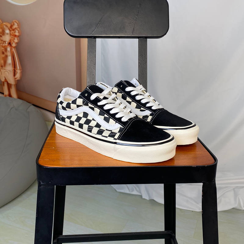 VANS范斯低帮棋盘格板鞋