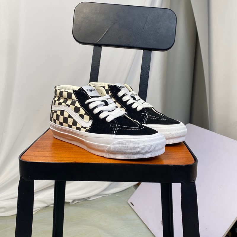 VANS范斯中帮休闲板鞋