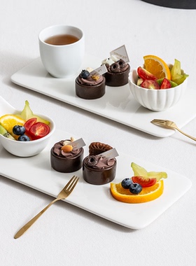 高端商务位上茶歇接待会议甜品台下午茶蛋糕盘子位餐甜点陶瓷餐具